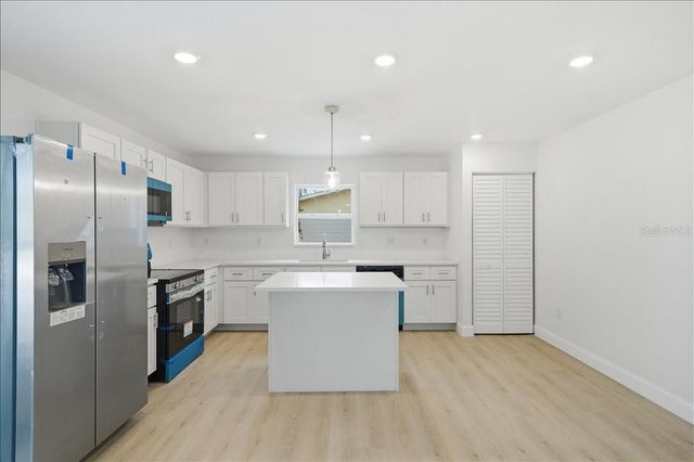 4651 22ND AVENUE N, St Petersburg, FL 33713