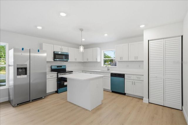 4651 22ND AVENUE N, St Petersburg, FL 33713
