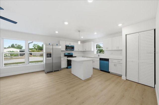 4651 22ND AVENUE N, St Petersburg, FL 33713