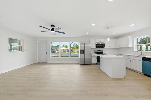 4651 22ND AVENUE N, St Petersburg, FL 33713