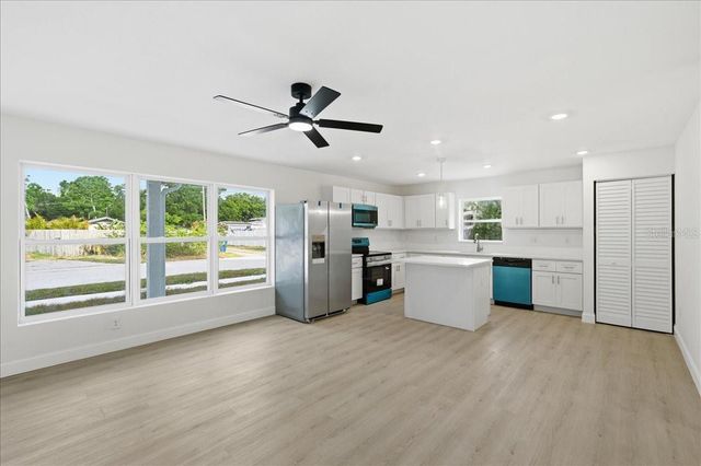 4651 22ND AVENUE N, St Petersburg, FL 33713