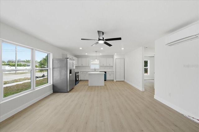 4651 22ND AVENUE N, St Petersburg, FL 33713