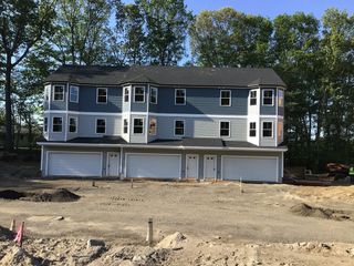 299 Quincy St, Building 2 1, Holbrook, MA 02343