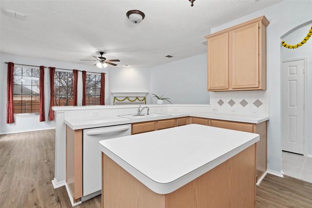 316 Leameadow Drive, Allen, TX 75002