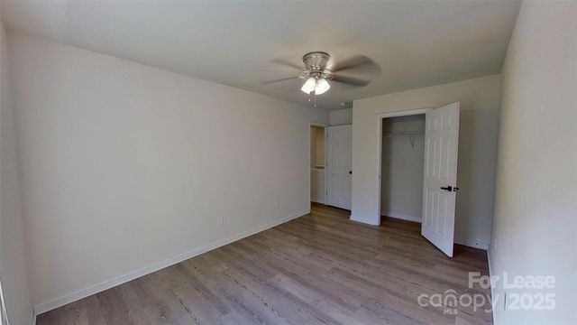 4813 Stowe Derby Drive, Charlotte, NC 28278