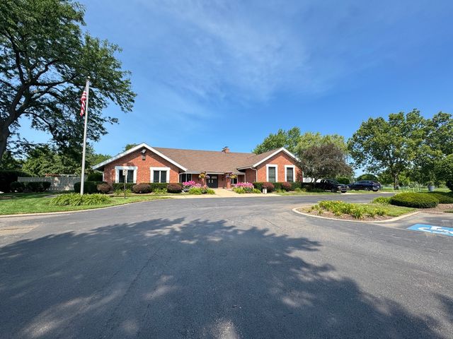 217 Lakeshore Lane, Bloomingdale, IL 60108
