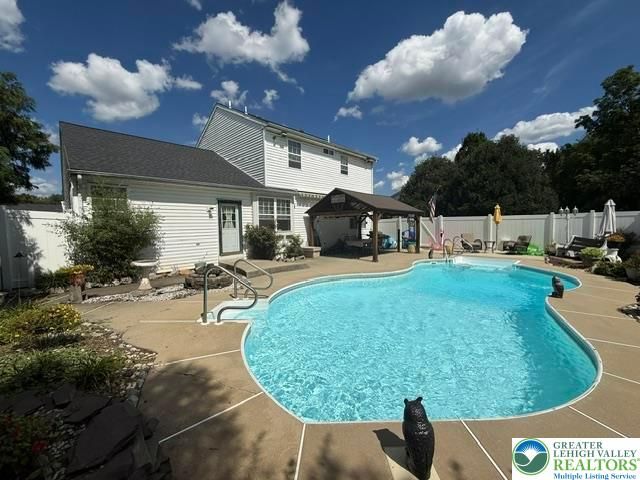 2170 Black Forest Drive, North Whitehall Twp, PA 18037