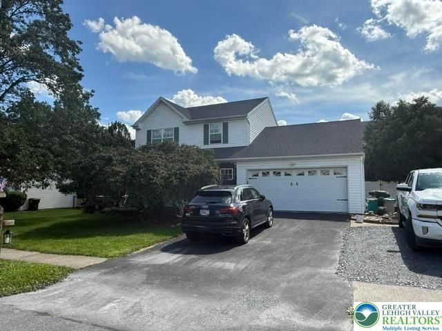 2170 Black Forest Drive, North Whitehall Twp, PA 18037