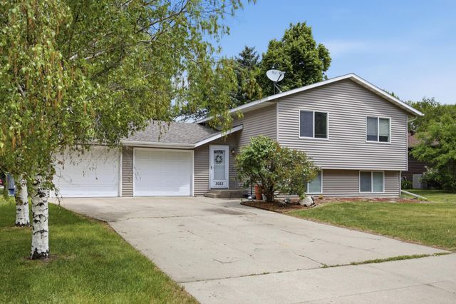 3022 14th Avenue S, Moorhead, MN 56560