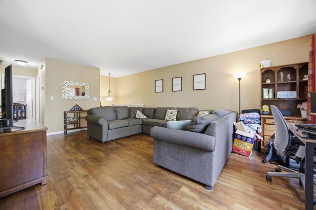 3022 14th Avenue S, Moorhead, MN 56560