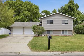3022 14th Avenue S, Moorhead, MN 56560