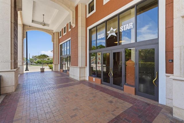 8390 SW 72nd Avenue 143, Miami, FL 33143