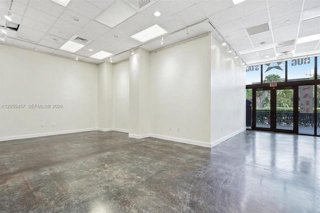 8390 SW 72nd Avenue 143, Miami, FL 33143