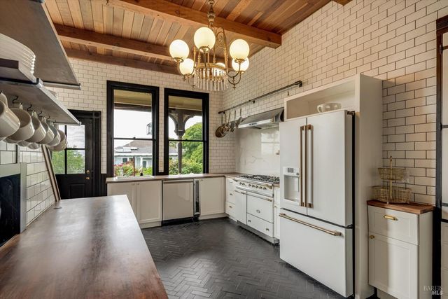 705 Georgia St, Vallejo, CA 94590