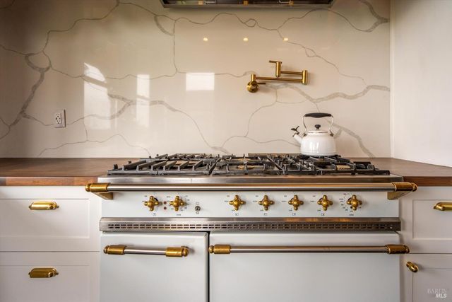 705 Georgia St, Vallejo, CA 94590