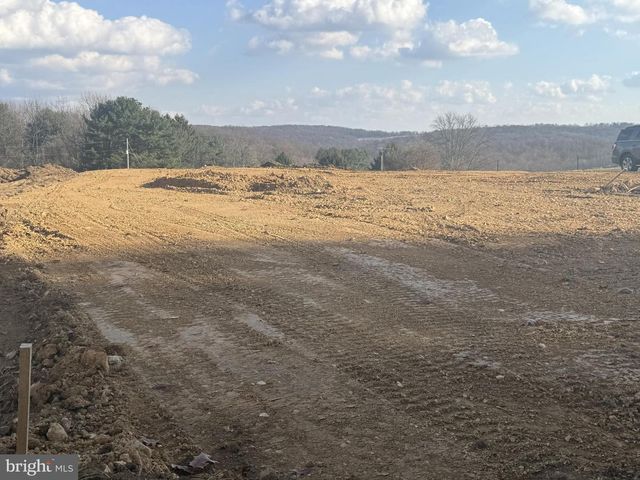 2237 RIDGE RD, Glenville, PA 17329