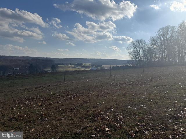 2237 RIDGE RD, Glenville, PA 17329