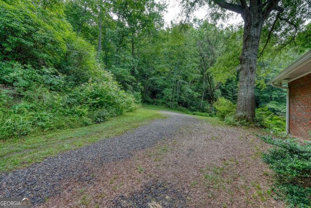5127 Mineral Springs Road, Young Harris, GA 30582