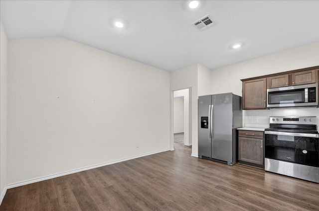 3113 Prairie Hill Grove, Crandall, TX 75114