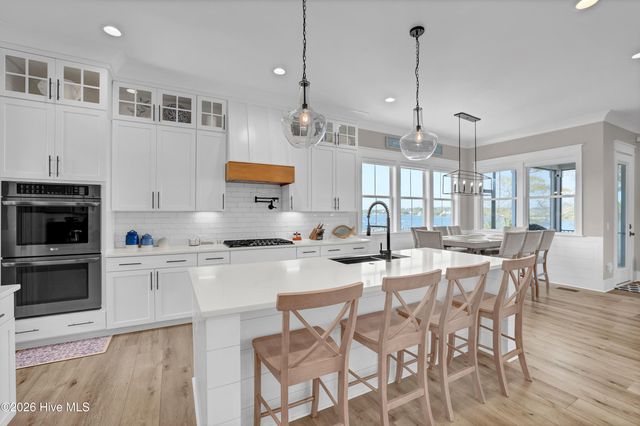 823 Chadwick Shores Drive, Sneads Ferry, NC 28460