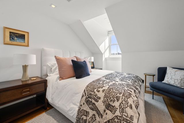 89 Beacon Street PH, Boston, MA 02108