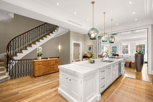 89 Beacon Street PH, Boston, MA 02108