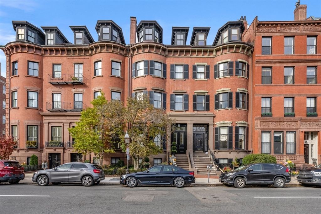 89 Beacon Street PH, Boston, MA 02108