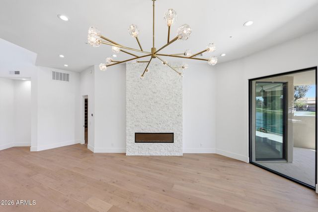 8429 E DEL CAMINO Drive, Scottsdale, AZ 85258