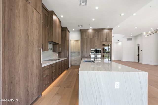 8429 E DEL CAMINO Drive, Scottsdale, AZ 85258