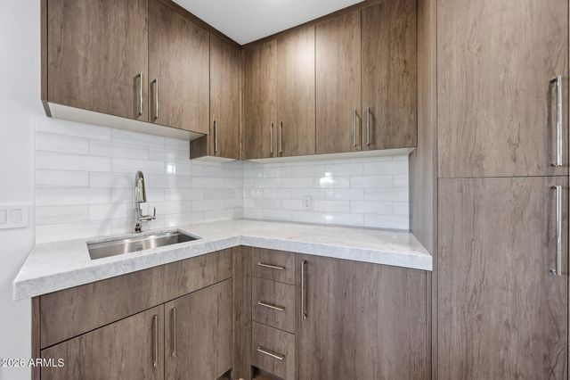 8429 E DEL CAMINO Drive, Scottsdale, AZ 85258