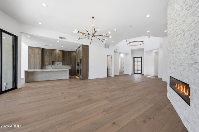 8429 E DEL CAMINO Drive, Scottsdale, AZ 85258