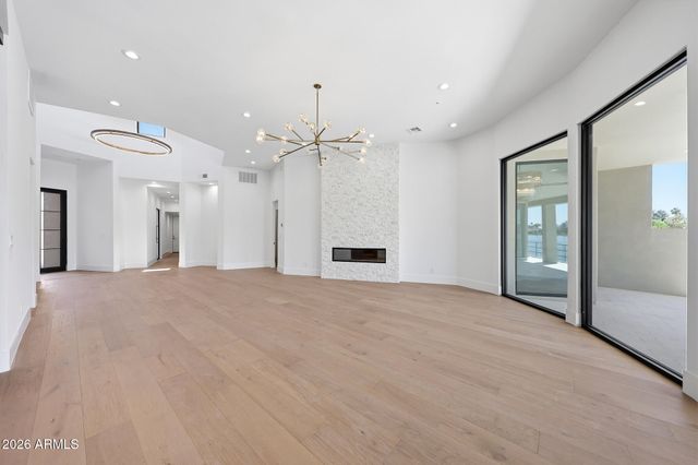 8429 E DEL CAMINO Drive, Scottsdale, AZ 85258