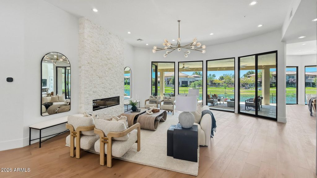 8429 E DEL CAMINO Drive, Scottsdale, AZ 85258 — photo 3