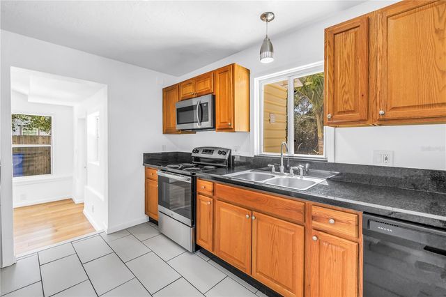 5032 19TH STREET N, St Petersburg, FL 33714