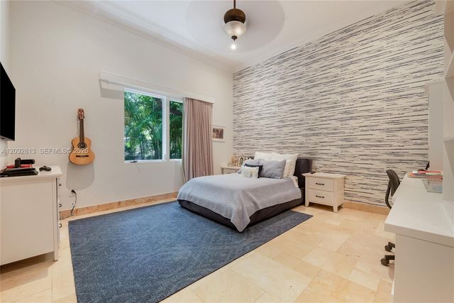 7405 SW 104th Street, Pinecrest, FL 33156