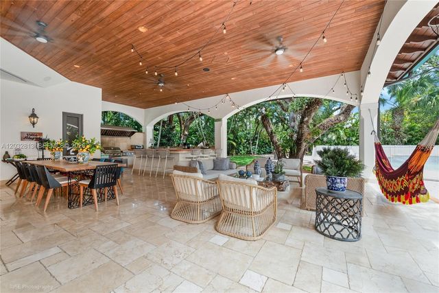 7405 SW 104th Street, Pinecrest, FL 33156