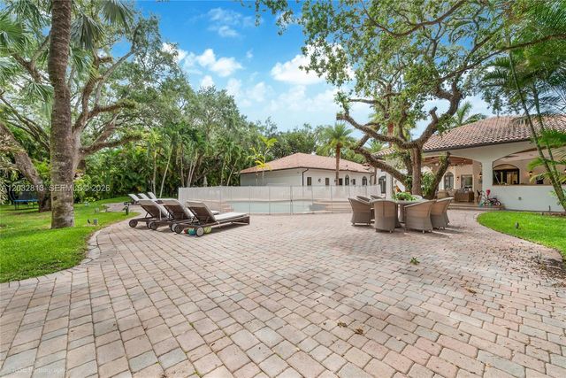 7405 SW 104th Street, Pinecrest, FL 33156