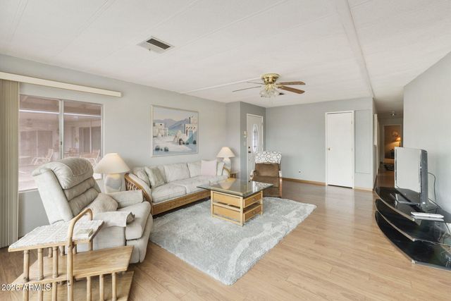 9046 E COUNTRY CLUB Drive, Sun Lakes, AZ 85248