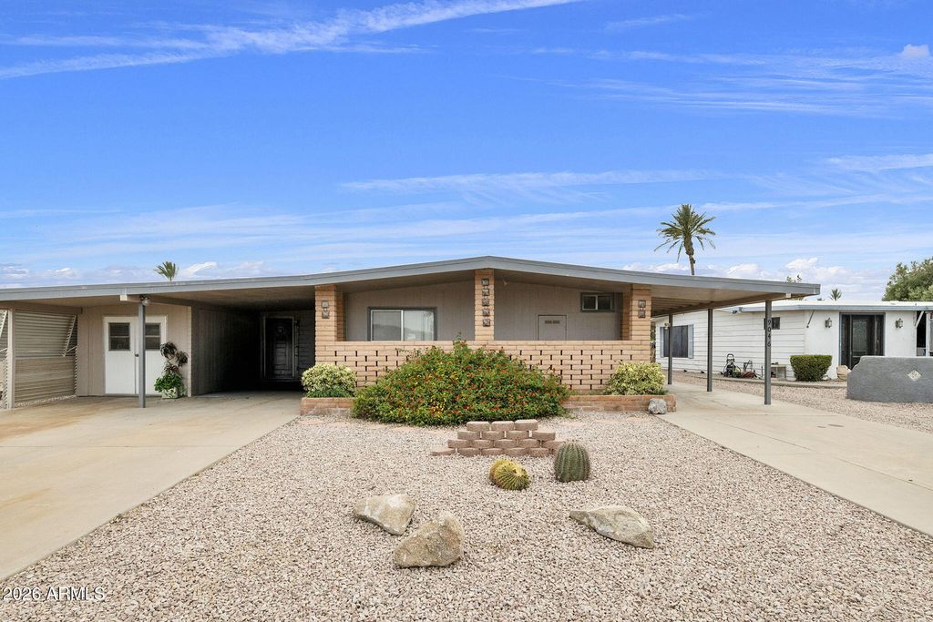 9046 E COUNTRY CLUB Drive, Sun Lakes, AZ 85248 — photo 2