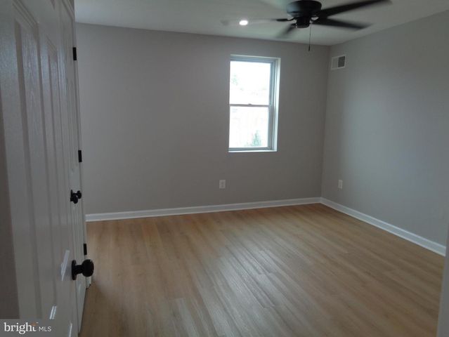2965 YORKWAY, Dundalk, MD 21222