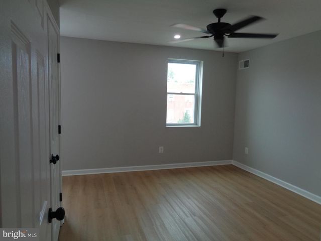 2965 YORKWAY, Dundalk, MD 21222