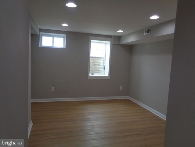 2965 YORKWAY, Dundalk, MD 21222