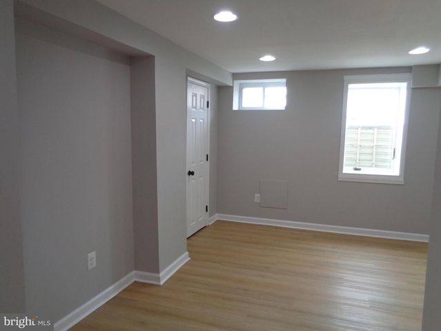 2965 YORKWAY, Dundalk, MD 21222