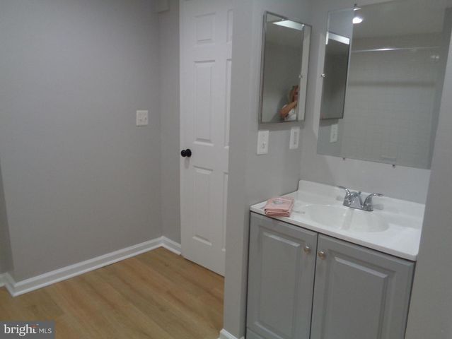 2965 YORKWAY, Dundalk, MD 21222