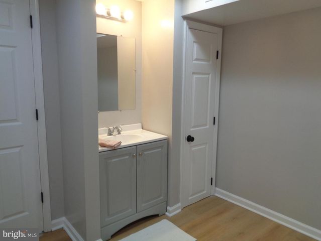 2965 YORKWAY, Dundalk, MD 21222