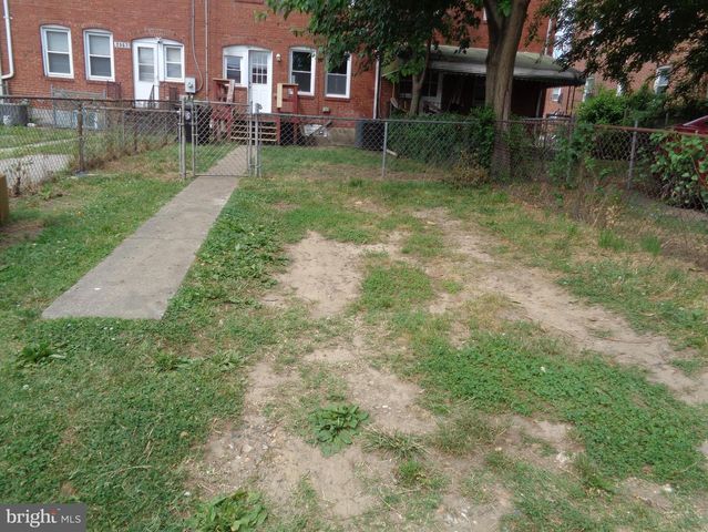 2965 YORKWAY, Dundalk, MD 21222