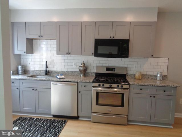 2965 YORKWAY, Dundalk, MD 21222