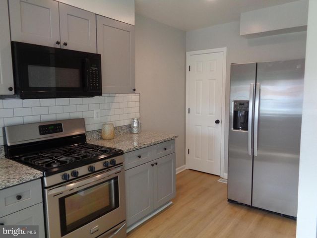 2965 YORKWAY, Dundalk, MD 21222