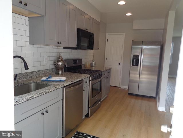 2965 YORKWAY, Dundalk, MD 21222