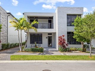 8143 NW 47th Ter, Doral, FL 33166